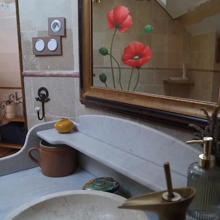 住宿加早餐酒店 La Volante Bouilloire Saint-Remy-la-Varenne